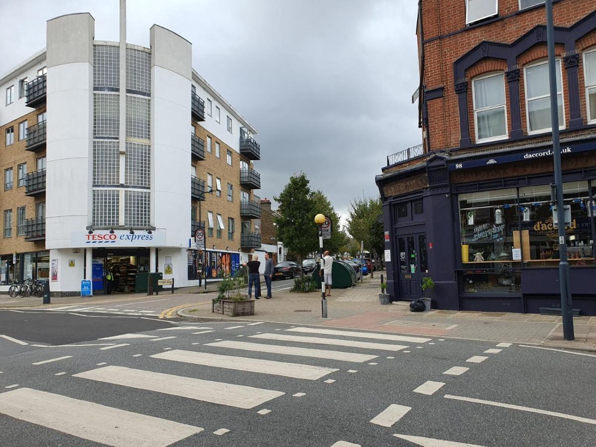 63B Willesden Lane Two Bed Apartment 런던 외부 사진